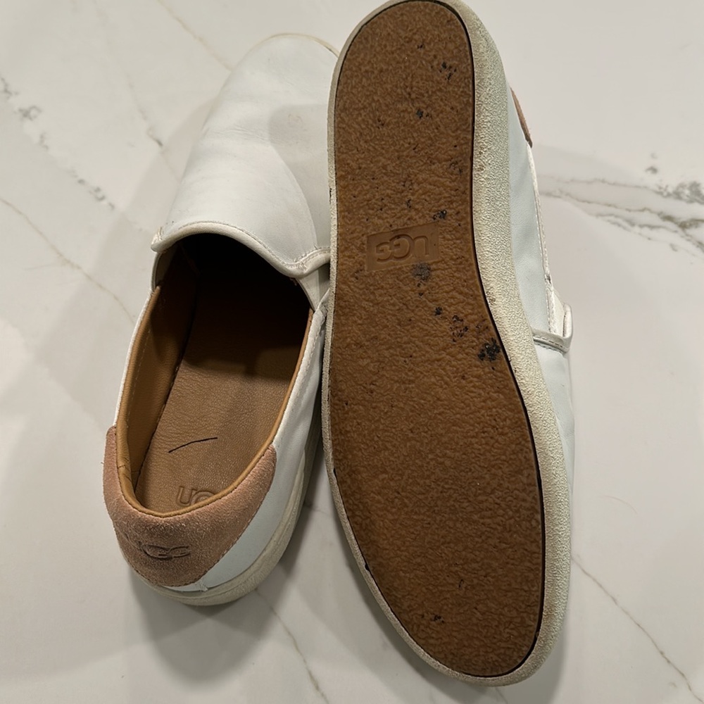 Ugg slip on tennis shoes sneakers white leather size 11